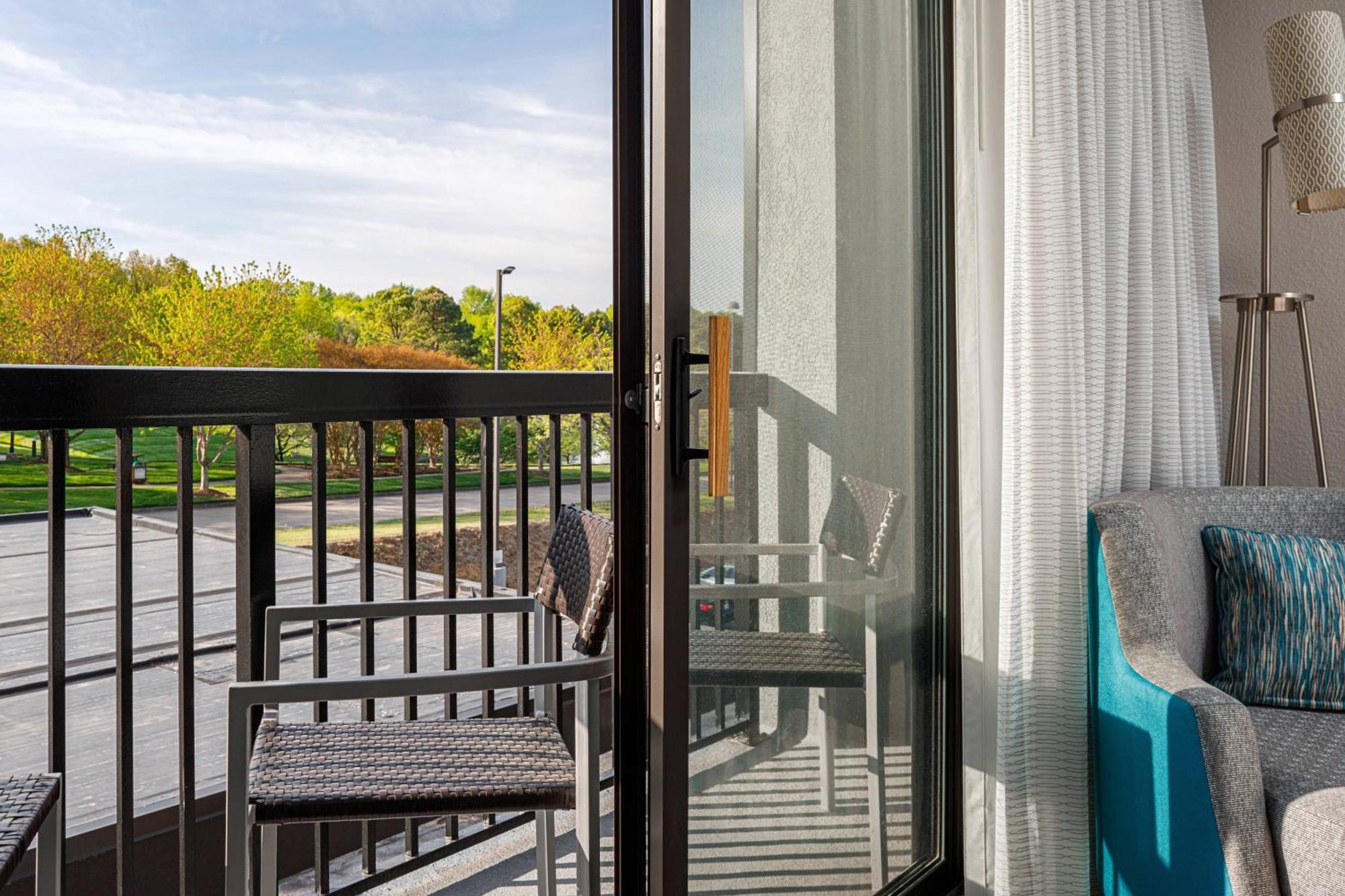 Courtyard Paducah West Hotel Bagian luar foto
