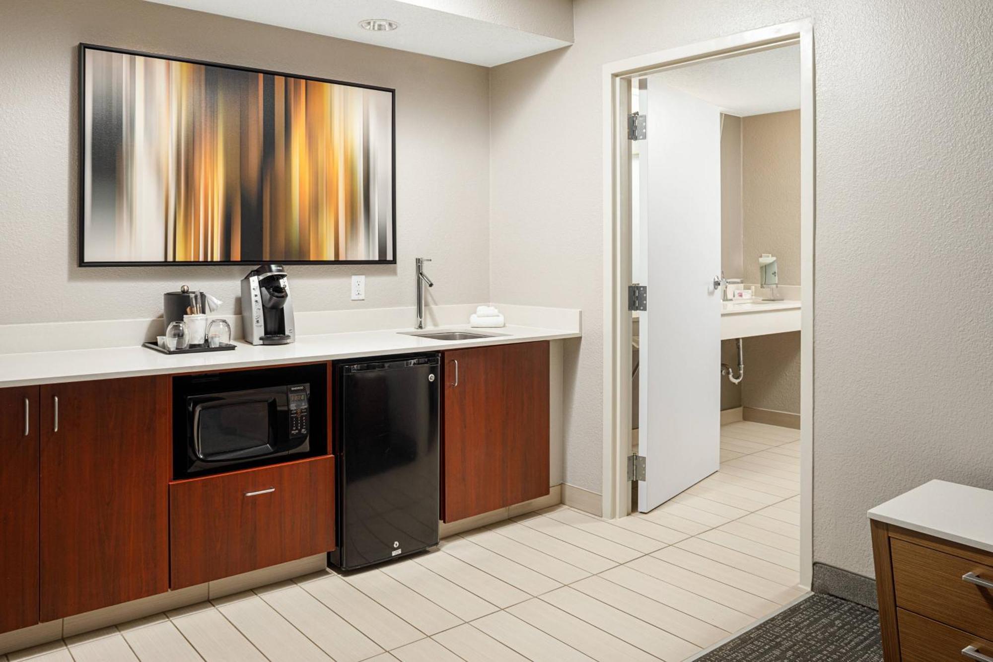 Courtyard Paducah West Hotel Bagian luar foto