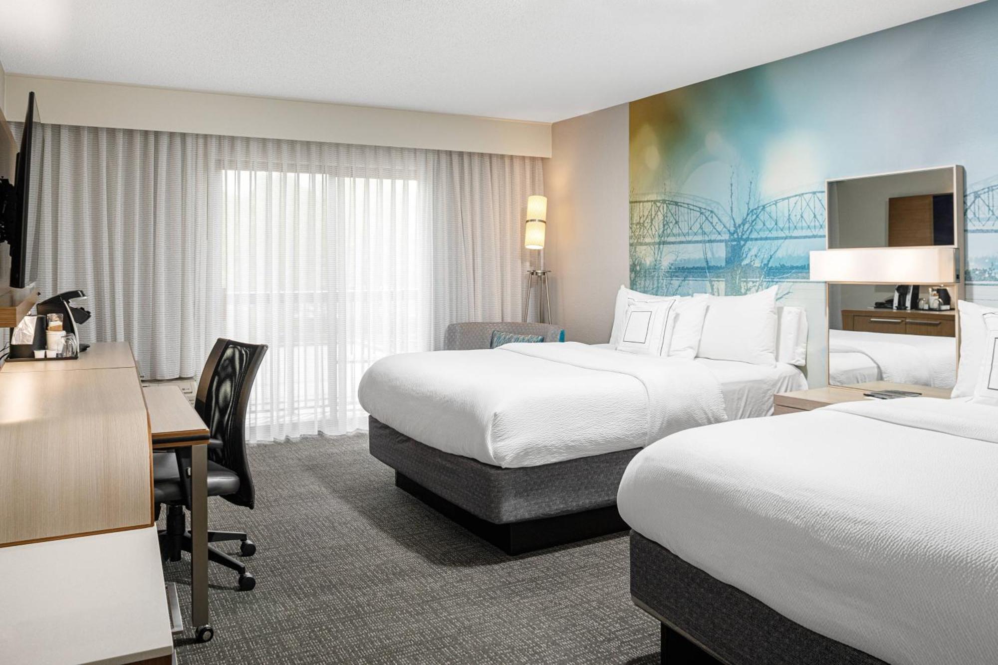 Courtyard Paducah West Hotel Bagian luar foto