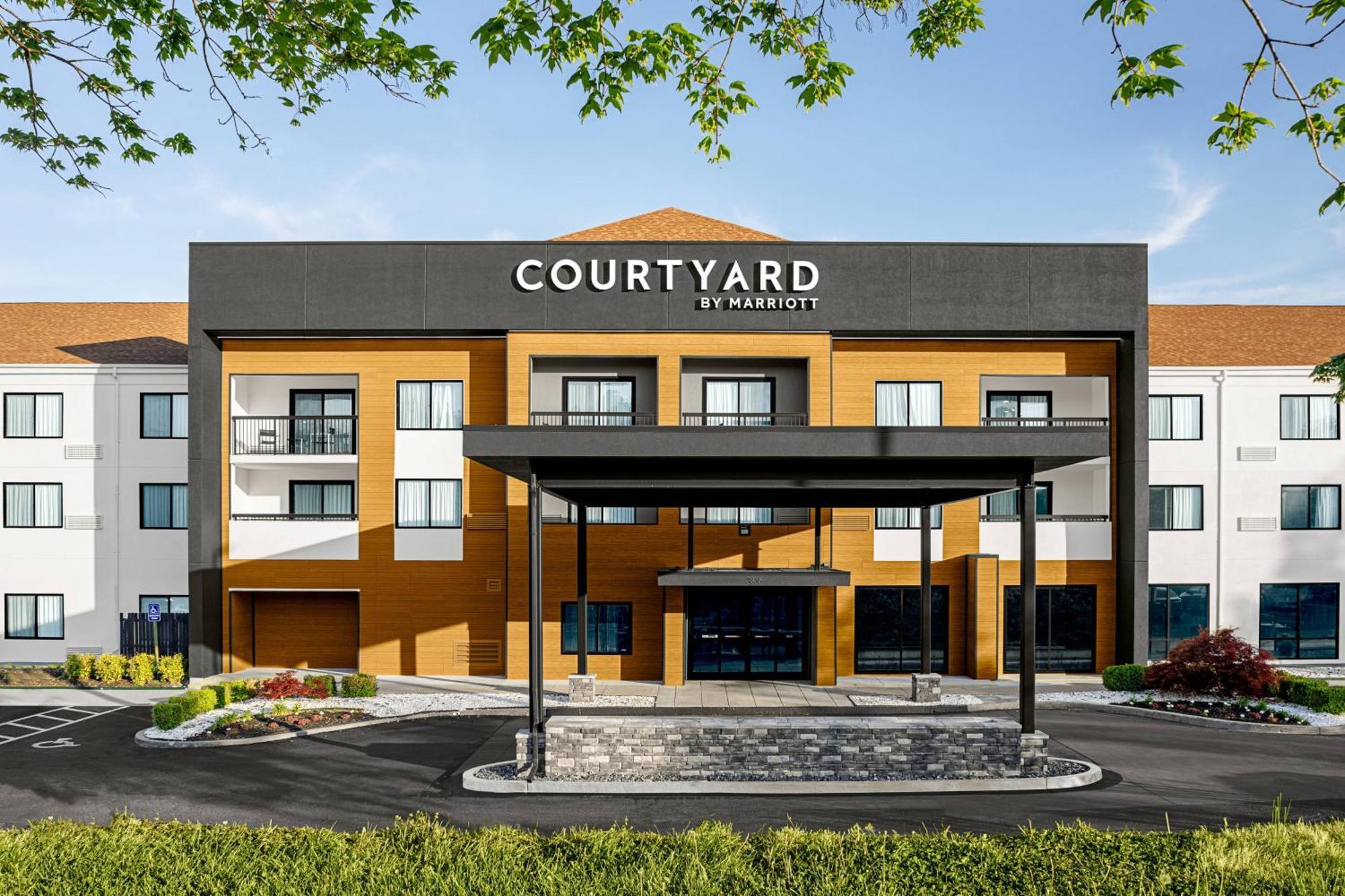 Courtyard Paducah West Hotel Bagian luar foto