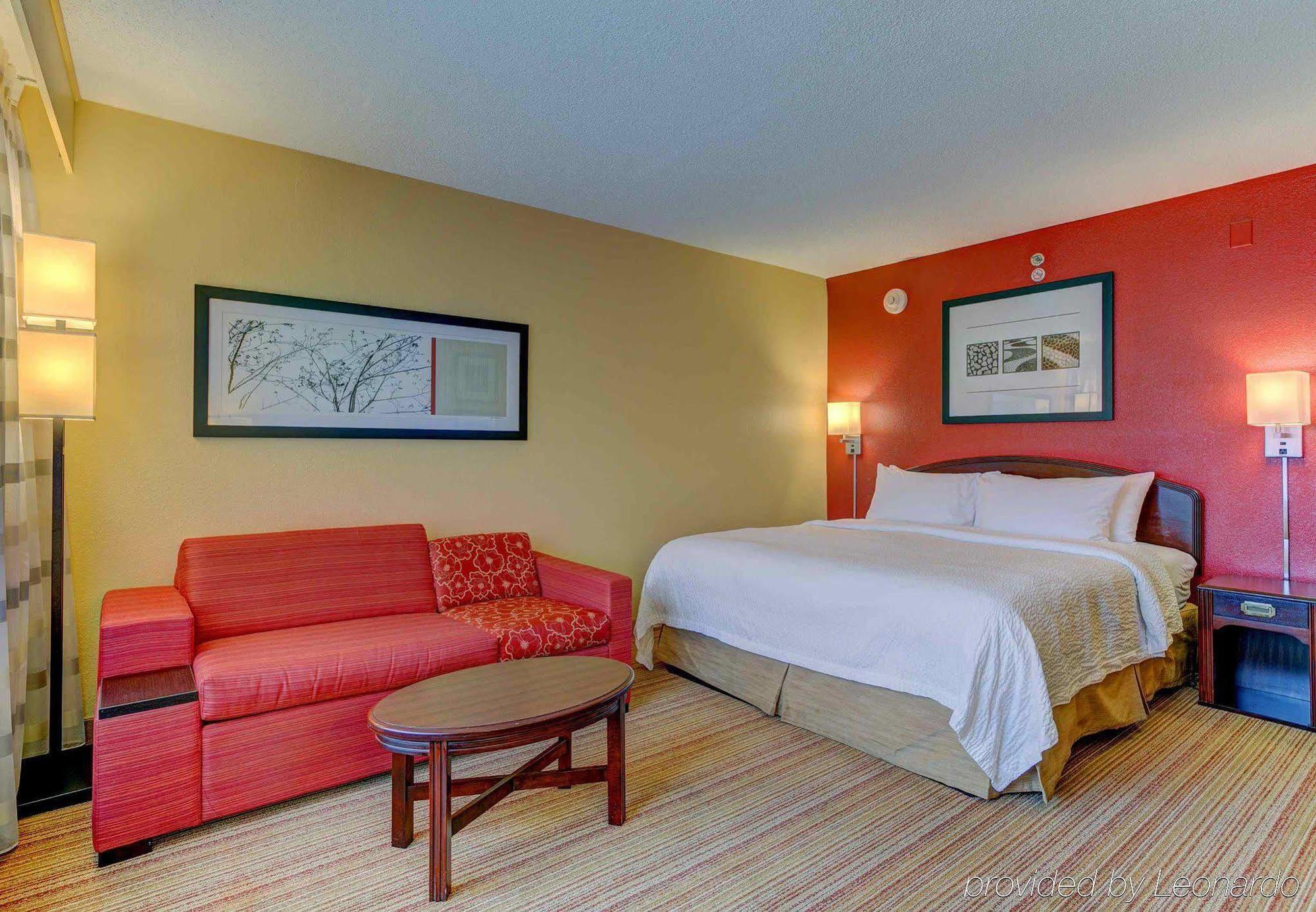 Courtyard Paducah West Hotel Bagian luar foto