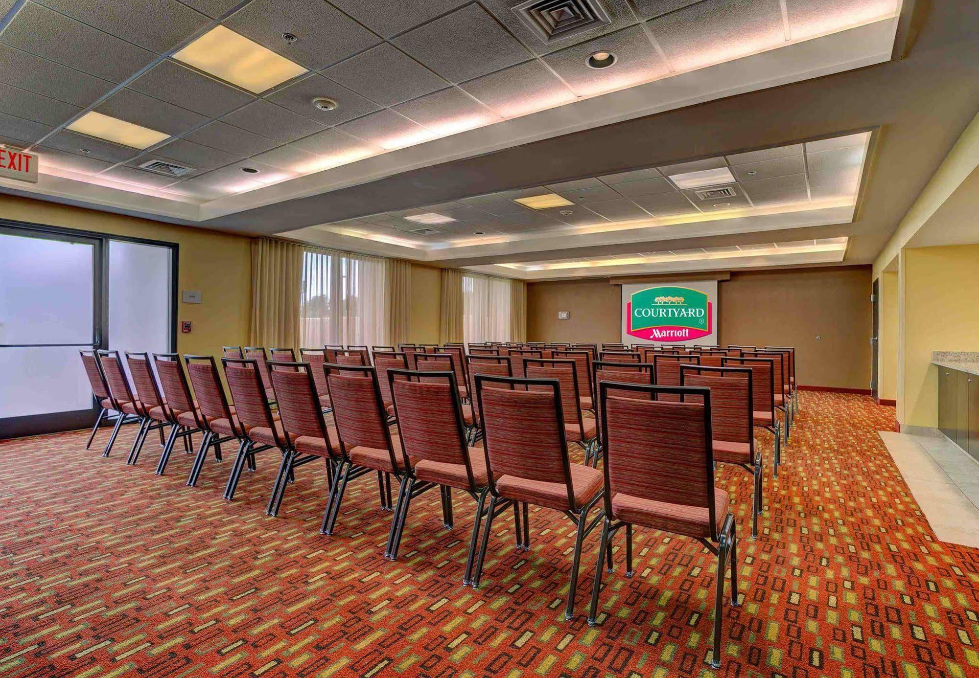 Courtyard Paducah West Hotel Bagian luar foto