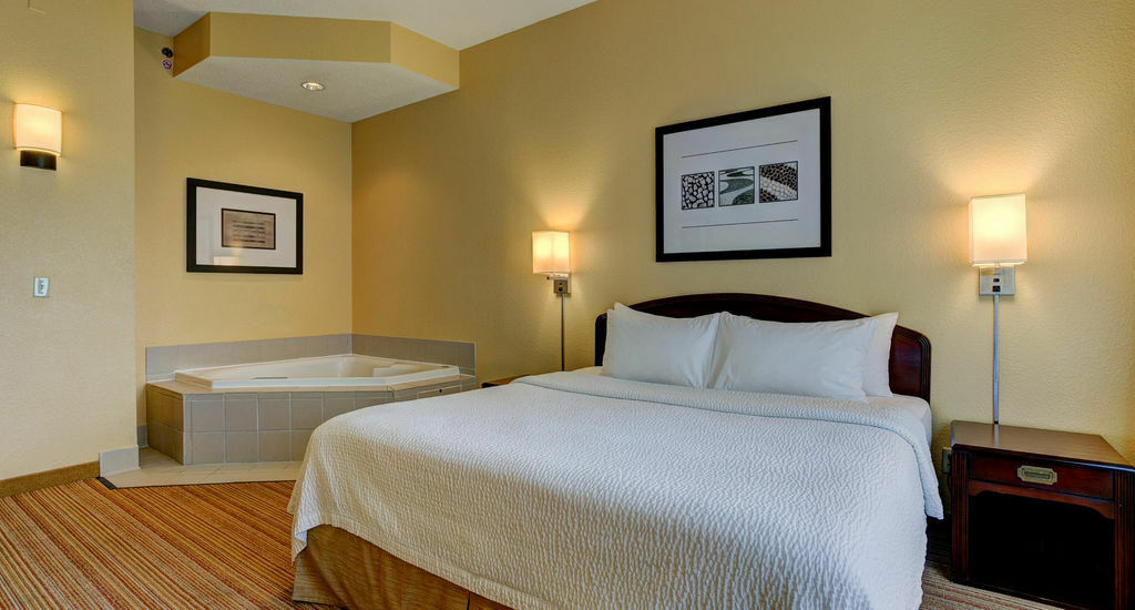 Courtyard Paducah West Hotel Bagian luar foto