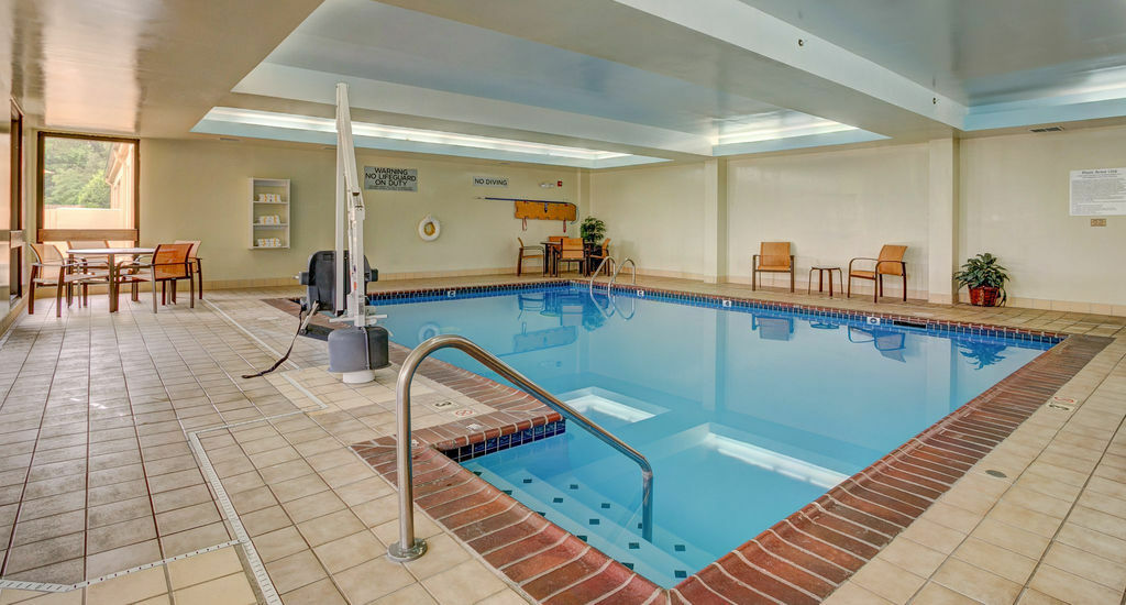 Courtyard Paducah West Hotel Bagian luar foto
